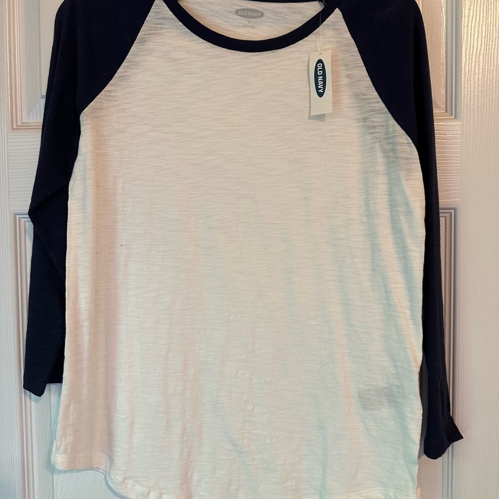 Old Navy Women's Navy and White Raglan Top